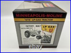 Speccast 1/16 Minneapolis Moline UTE LP Gas Tractor With Red Wheels NIB