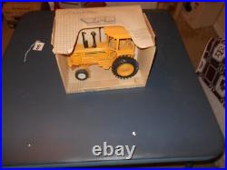 Spirit of Minneapolis Moline Toy tractor (Oliver, White)(1/16) new in box