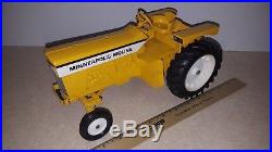 Toy ERTL Minneapolis Moline G-1000 tractor