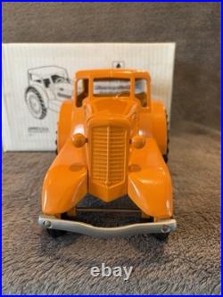 Vintage JLE Scale Models 1938 Minneapolis Moline UDLX Comfort Tractor 1/16