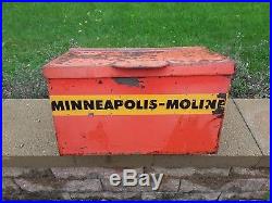 Vintage MINNEAPOLIS MOLINE Combine Tractor Dozer Tool Box 20 x 12 x 12 Inch