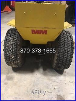 Vintage Minneapolis Moline Lawnmower / tractor 108