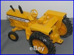 Vintage Minneapolis Moline MM G1000 Toy Tractor 116 Ertl Sharp